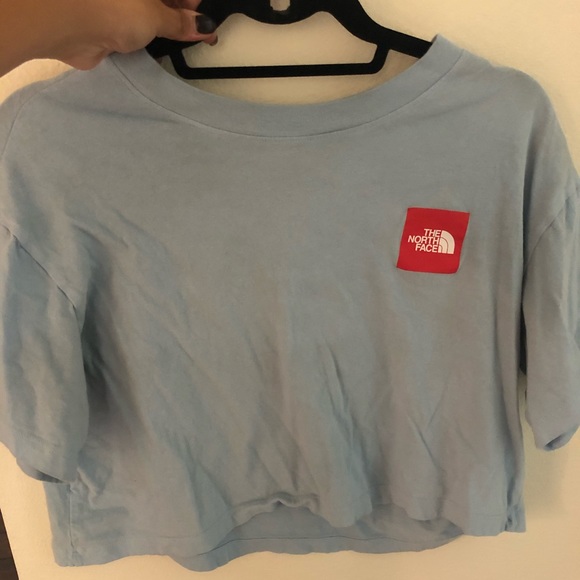 The North Face Cropped Tee - Picture 5 of 11